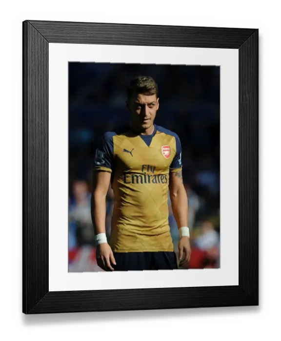 Framed Print : Mesut Ozil in Action: Arsenal vs Leicester City, Premier League 2015 / 16