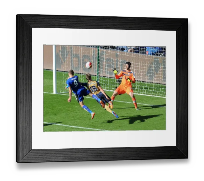 Framed Print : Disappointed Cech: Vardy Hits the Post in Arsenal's 2-2 Draw with Leicester