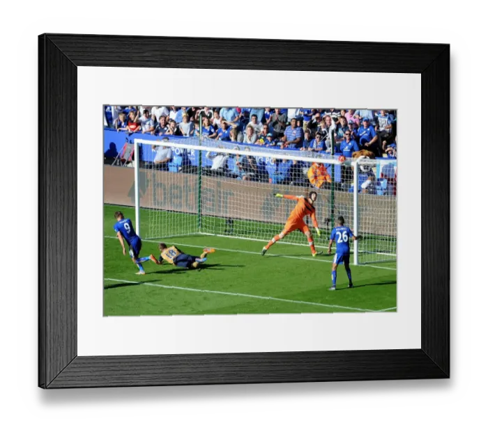 Framed Print : Petr Cech (Arsenal) watches as Jamie Vardy (Leicester) hits the post. Leicester City 2 Framed Print : Petr Cech (Arsenal) watches as Jamie Vardy (Leicester) hits the post. Leicester City 2