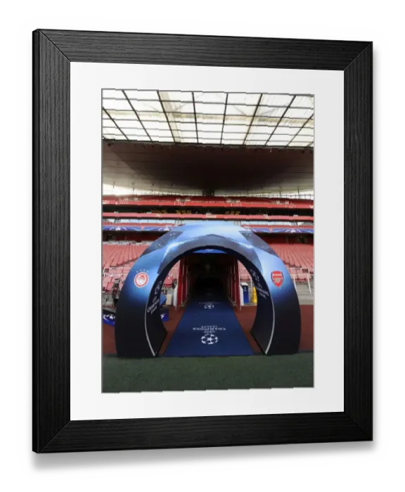 Framed Print : Pre-Match Atmosphere at Emirates Stadium: Arsenal vs Olympiacos, UEFA Champions League (2015 / 16) Framed Print : Pre-Match Atmosphere at Emirates Stadium: Arsenal vs Olympiacos, UEFA Champions League (2015 / 16)
