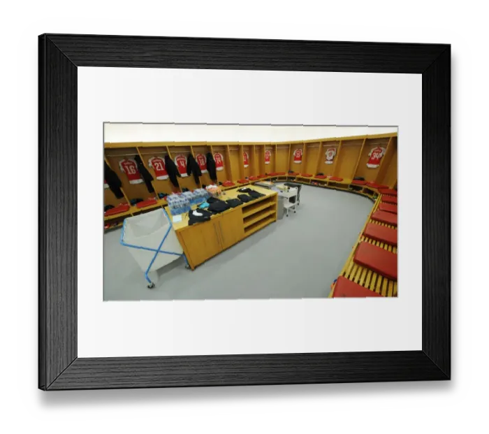 Framed Print : Arsenal FC: Pre-Match Huddle, UEFA Champions League (2015 / 16) - Arsenal vs Olympiacos, Emirates Stadium Framed Print : Arsenal FC: Pre-Match Huddle, UEFA Champions League (2015 / 16) - Arsenal vs Olympiacos, Emirates Stadium