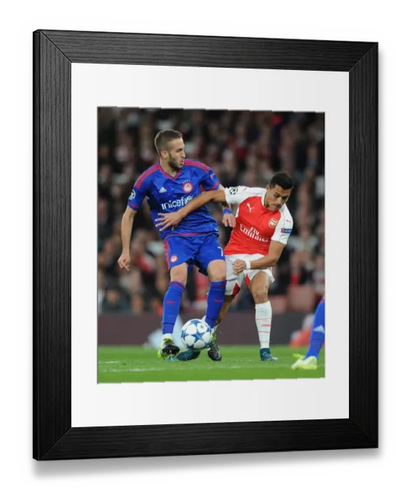 Framed Print : Arsenal vs. Olympiacos: Clash in the Champions League (2015 / 16)