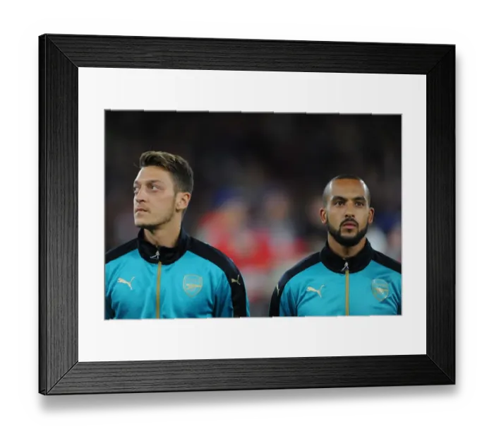 Framed Print : Arsenal FC: Mesut Ozil and Theo Walcott Pre-Match Huddle vs Olympiacos FC, 2015 / 16 UEFA Champions League
