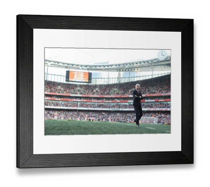 Framed Print : Arsene Wenger and Arsenal Face Manchester United in the 2015 / 16 Premier League Showdown