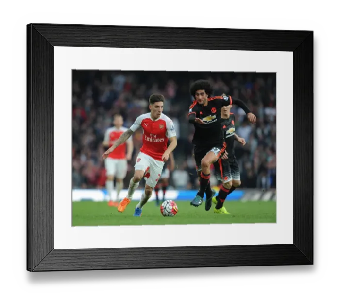 Framed Print : Bellerin's Triumph: Arsenal's 3-0 Victory Over Manchester United