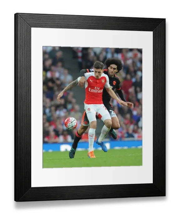 Framed Print : Clash of Styles: Bellerin vs. Fellaini - Arsenal vs. Manchester United (2015 / 16)