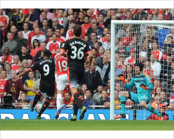 Arsenal's Triumph: 3-0 Shutout Against Manchester United - Cech & Arsenal Sweep Past Martial
