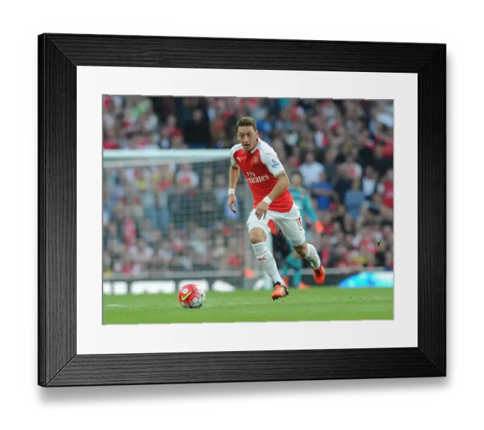 Framed Print : Mesut Ozil in Action: Arsenal vs Manchester United, Premier League 2015 / 16