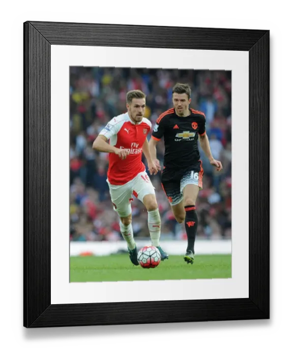 Framed Print : Ramsey vs Carrick: A Footballing Battle in Arsenal vs Manchester United