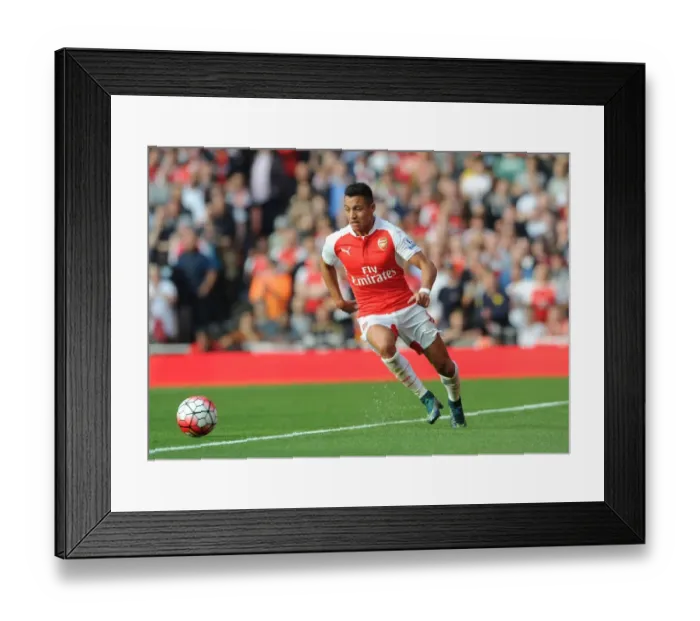Framed Print : Alexis Sanchez in Action: Arsenal vs Manchester United (Premier League 2015 / 16)