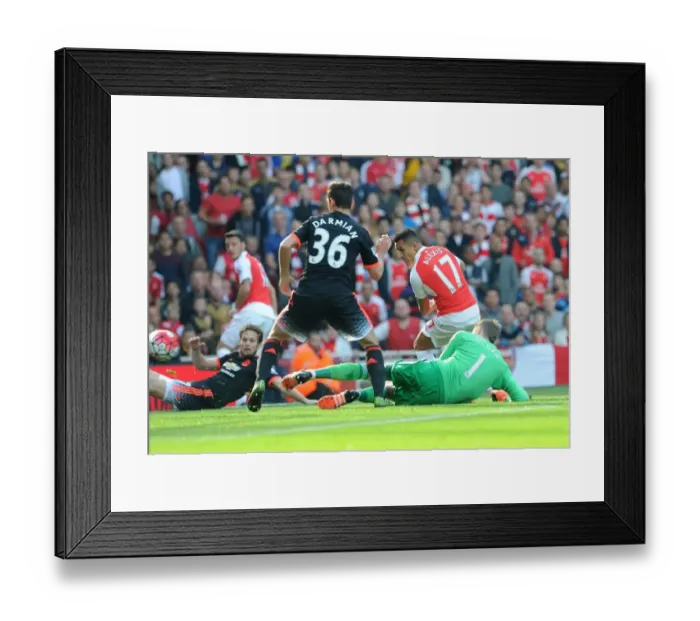Framed Print : Alexis Sanchez's Stunning Solo Goal: Arsenal vs Manchester United, Premier League 2015 / 16 - Arsenal's Star Stuns De Gea