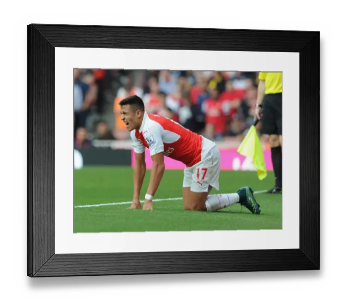 Framed Print : Alexis Sanchez in Action: Arsenal vs Manchester United (Premier League 2015 / 16)