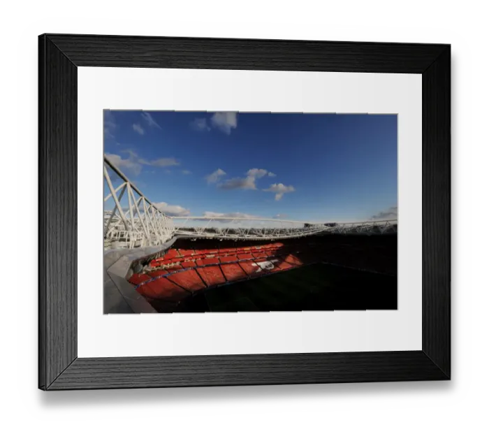 Framed Print : Arsenal vs. Bayern Munich: Emirates Stadium Showdown - UEFA Champions League (2015) Framed Print : Arsenal vs. Bayern Munich: Emirates Stadium Showdown - UEFA Champions League (2015)