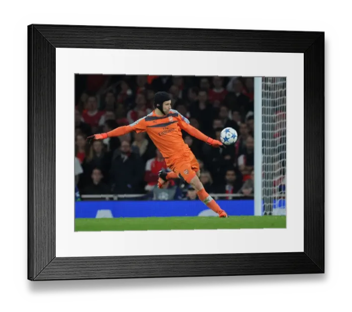 Framed Print : Arsenal vs. Bayern Munich: Petr Cech in Action, UEFA Champions League 2015 / 16 Framed Print : Arsenal vs. Bayern Munich: Petr Cech in Action, UEFA Champions League 2015 / 16