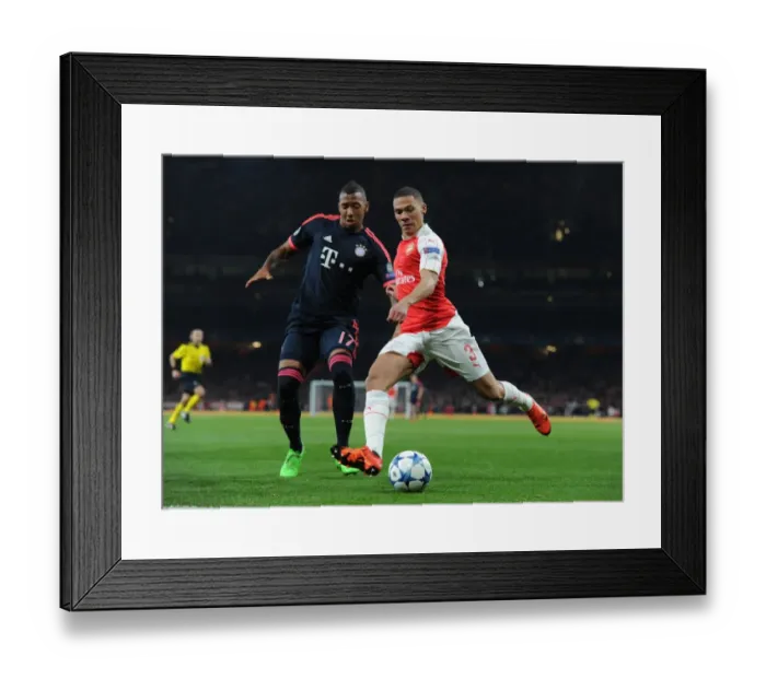 Framed Print : Arsenal vs. Bayern Munich: Champions League Showdown (2015 / 16) Framed Print : Arsenal vs. Bayern Munich: Champions League Showdown (2015 / 16)