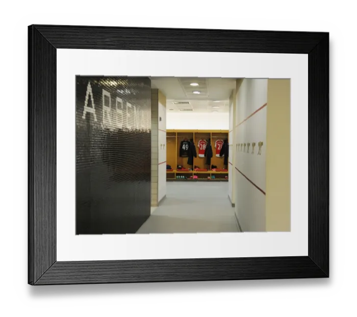 Framed Print : Arsenal Changing Room - Arsenal vs. Everton, Premier League 2015 / 16