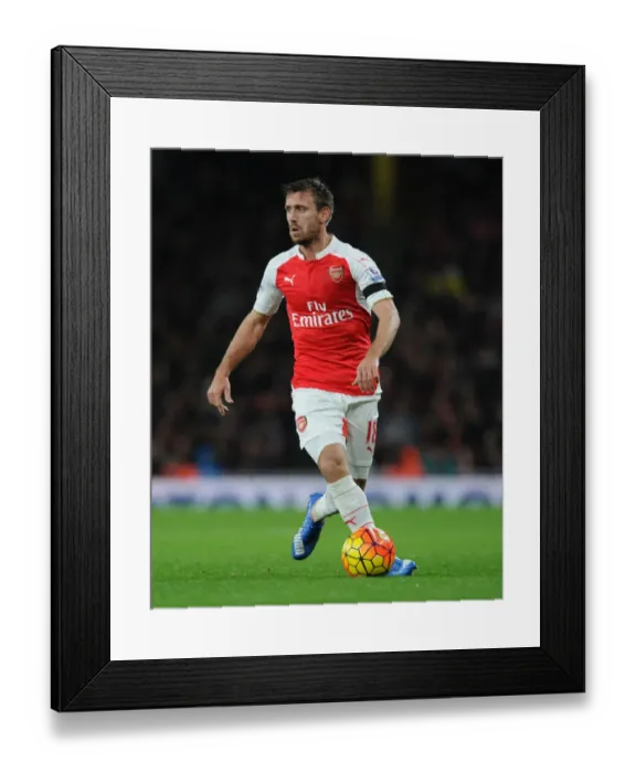 Framed Print : Monreal in Action: Arsenal vs Everton (2015 / 16) Framed Print : Monreal in Action: Arsenal vs Everton (2015 / 16)