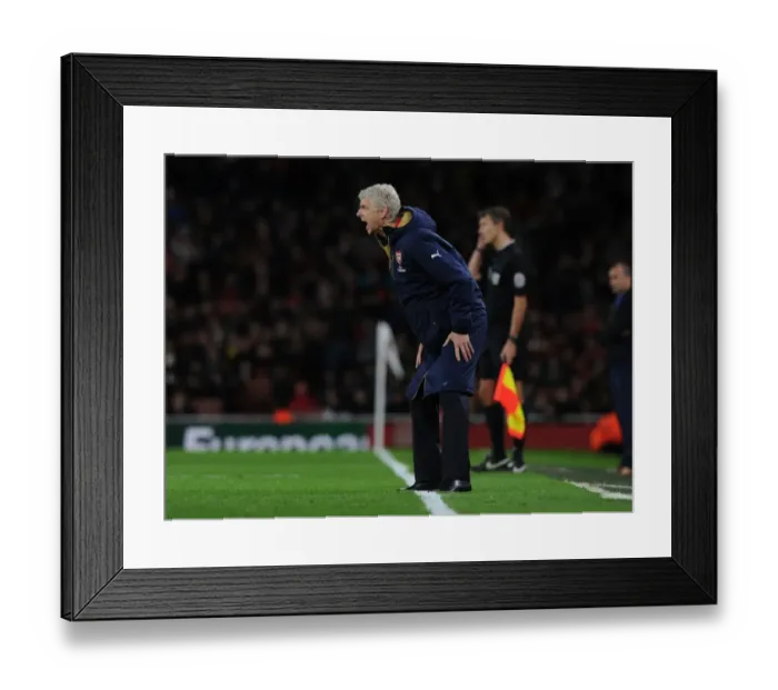 Framed Print : Arsene Wenger and Arsenal Face Off Against Everton in Premier League Clash (2015 / 16) Framed Print : Arsene Wenger and Arsenal Face Off Against Everton in Premier League Clash (2015 / 16)
