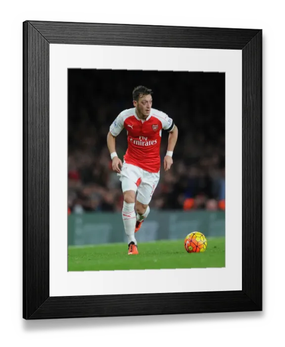 Framed Print : Mesut Ozil in Action: Arsenal vs. Everton, Premier League 2015 / 16 Framed Print : Mesut Ozil in Action: Arsenal vs. Everton, Premier League 2015 / 16