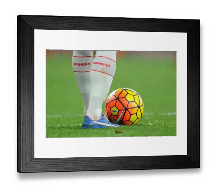 Framed Print : Santi Cazorla with New Nike Winter Ball at Arsenal's Emirates Stadium (Arsenal v Everton, 2015 / 16) Framed Print : Santi Cazorla with New Nike Winter Ball at Arsenal's Emirates Stadium (Arsenal v Everton, 2015 / 16)