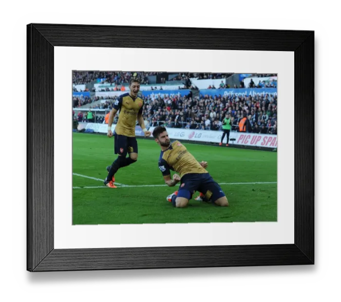Framed Print : Arsenal: Giroud and Ozil Celebrate Goal Against Swansea City, 2015-16 Premier League