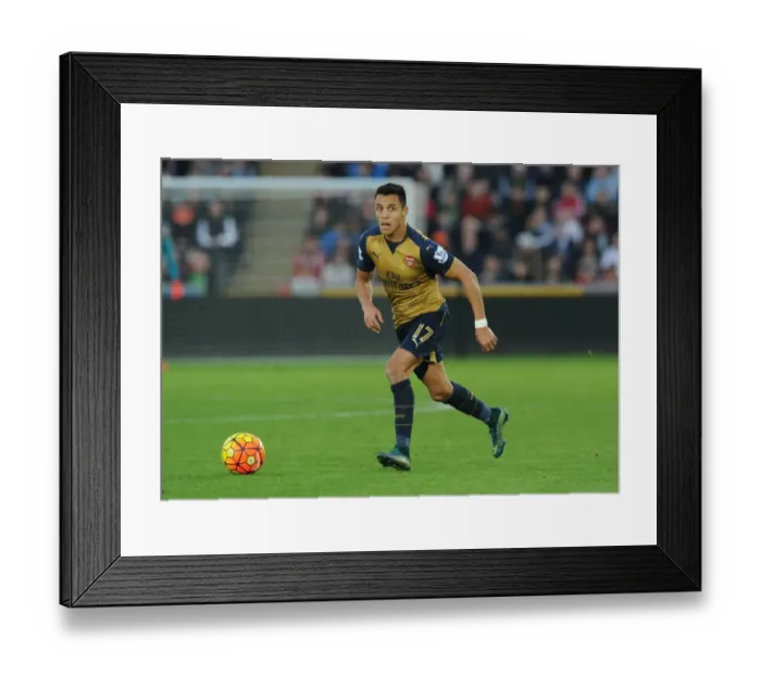 Framed Print : Alexis Sanchez in Action: Swansea City vs. Arsenal, Premier League 2015-16 Framed Print : Alexis Sanchez in Action: Swansea City vs. Arsenal, Premier League 2015-16