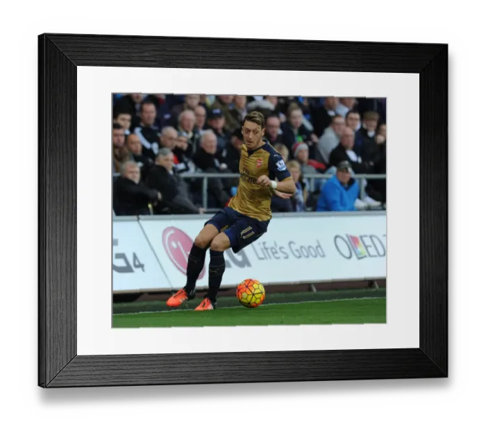 Framed Print : Mesut Ozil in Action: Swansea City vs Arsenal, Premier League 2015-16 Framed Print : Mesut Ozil in Action: Swansea City vs Arsenal, Premier League 2015-16