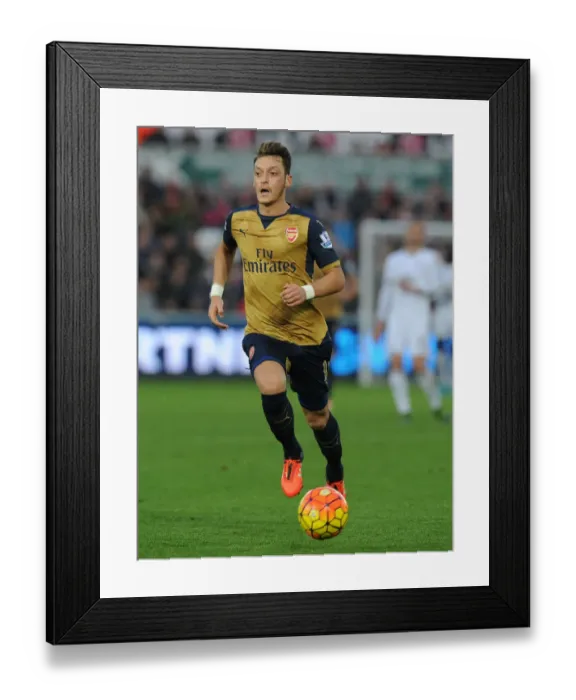 Framed Print : Mesut Ozil in Action: Swansea City vs. Arsenal, Premier League 2015-16 Framed Print : Mesut Ozil in Action: Swansea City vs. Arsenal, Premier League 2015-16