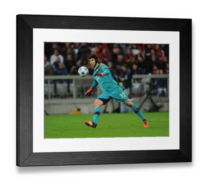 Framed Print : Petr Cech in Action: Arsenal vs. Bayern Munich, UEFA Champions League (2015-16) Framed Print : Petr Cech in Action: Arsenal vs. Bayern Munich, UEFA Champions League (2015-16)