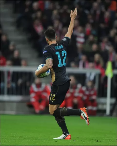 Olivier Giroud's Stunner: Arsenal's Unforgettable Victory Goal Against Bayern Munich in the Champions League