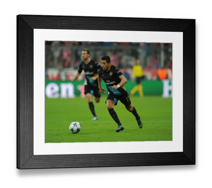 Framed Print : Alexis Sanchez vs. Bayern Munich: Arsenal's Star Forward Faces His Former Team in the UEFA Champions League