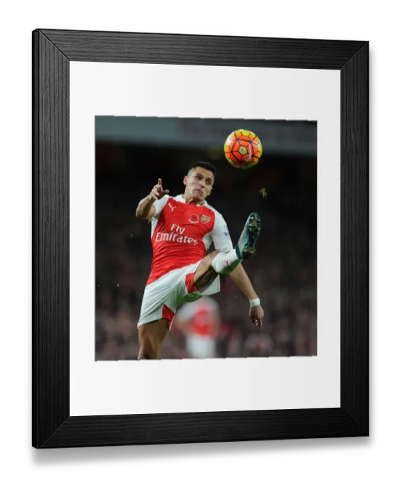 Framed Print : Clash of the London Giants: Arsenal vs. Tottenham in the Premier League (2015-16) Framed Print : Clash of the London Giants: Arsenal vs. Tottenham in the Premier League (2015-16)