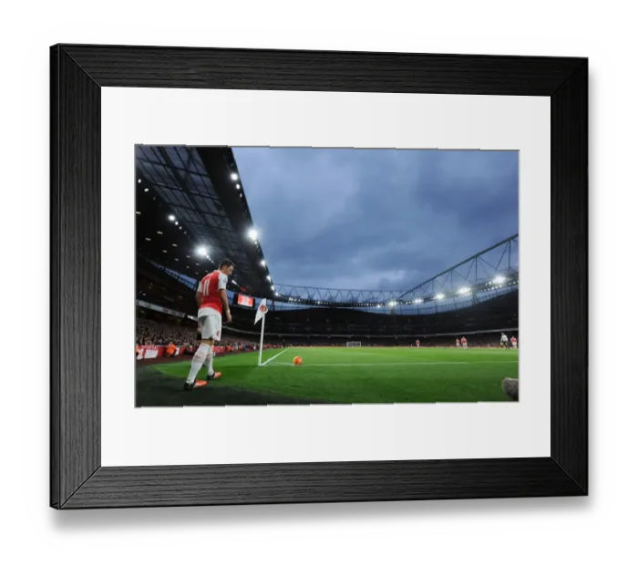 Framed Print : Mesut Ozil in Action: Arsenal vs. Tottenham Premier League Clash 2015-16