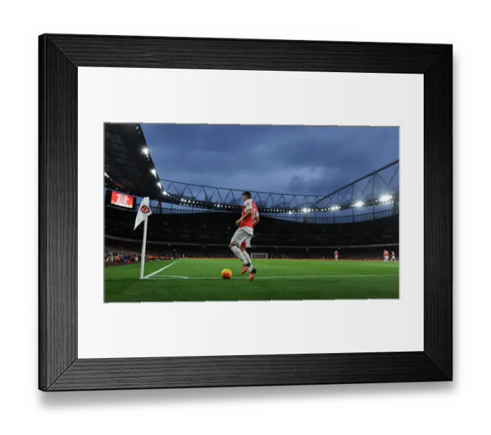 Framed Print : Mesut Ozil in Action: Arsenal vs. Tottenham Hotspur, Premier League 2015-16 Framed Print : Mesut Ozil in Action: Arsenal vs. Tottenham Hotspur, Premier League 2015-16