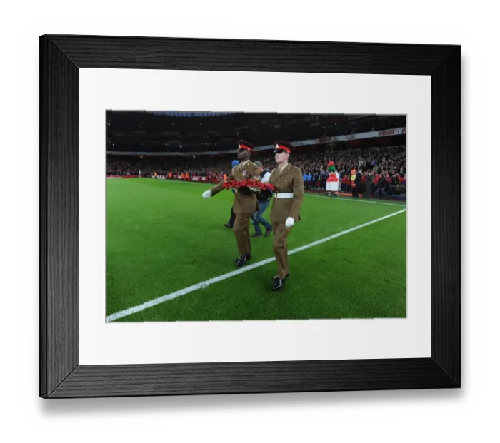 Framed Print : Remembrance Day Tribute: Arsenal and Tottenham Honor Fallen Heroes (Arsenal vs. Tottenham Hotspur, Premier League 2015-16)
