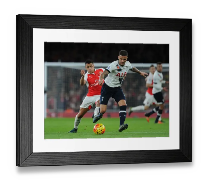 Framed Print : Clash of the London Rivals: Arsenal vs. Tottenham (2015-16) - Battle at Emirates Framed Print : Clash of the London Rivals: Arsenal vs. Tottenham (2015-16) - Battle at Emirates