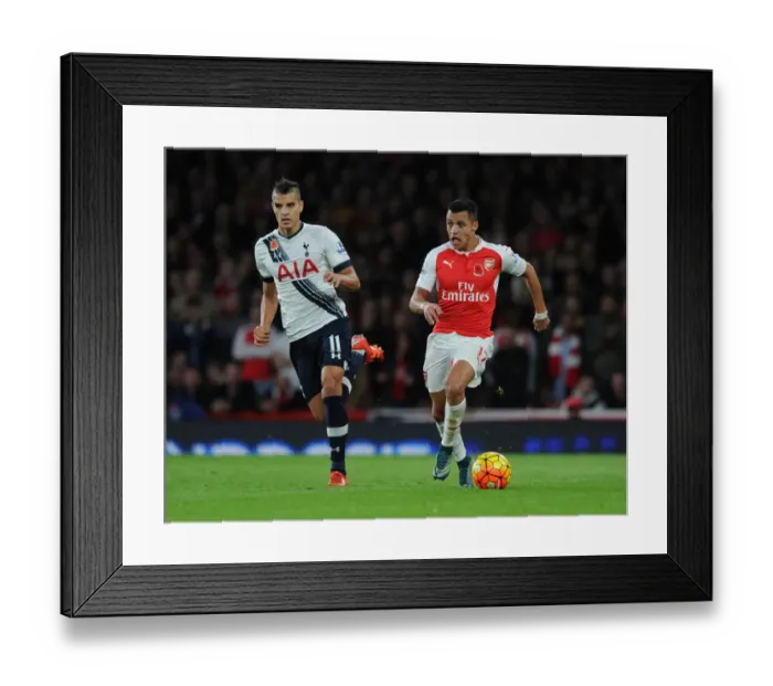 Framed Print : Clash of the London Rivals: Arsenal vs. Tottenham in the Premier League (2015-16) - Battle of the Emirates Framed Print : Clash of the London Rivals: Arsenal vs. Tottenham in the Premier League (2015-16) - Battle of the Emirates