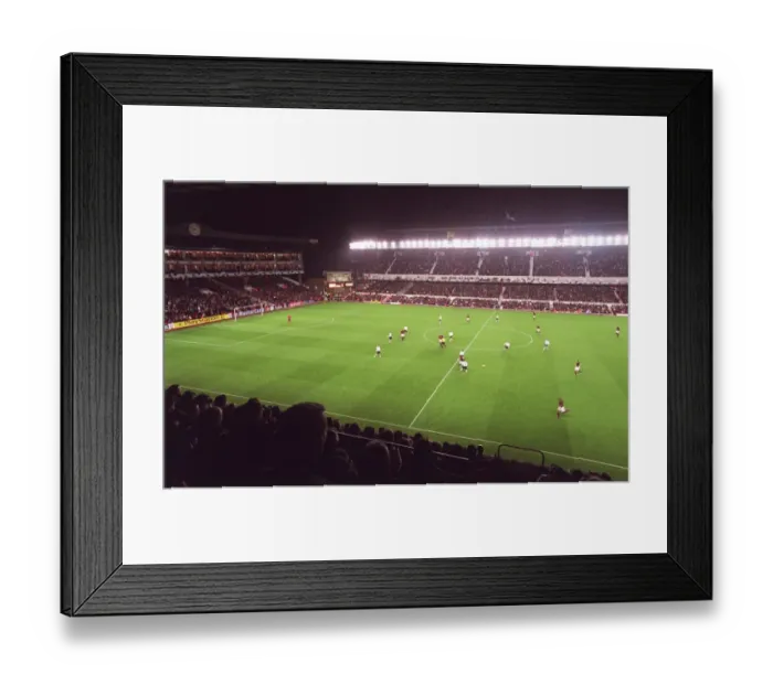 Framed Print : Arsenal Triumphs Over Sparta Prague: 3-0 at the Iconic Arsenal Stadium, Highbury, London, UEFA Champions League, Group B (November 2005)