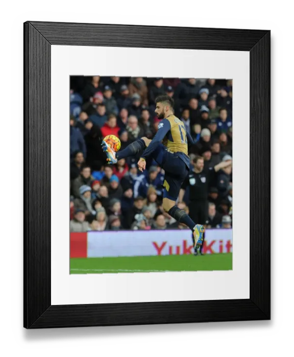 Framed Print : Arsenal's Olivier Giroud in Action against West Bromwich Albion (2015-16) Framed Print : Arsenal's Olivier Giroud in Action against West Bromwich Albion (2015-16)