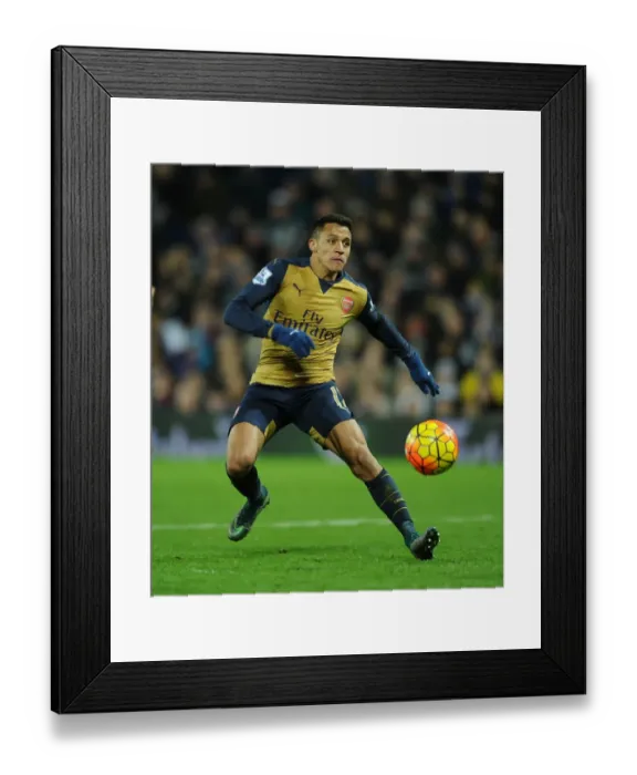 Framed Print : Alexis Sanchez in Action: Arsenal vs. West Bromwich Albion (2015-16) Framed Print : Alexis Sanchez in Action: Arsenal vs. West Bromwich Albion (2015-16)