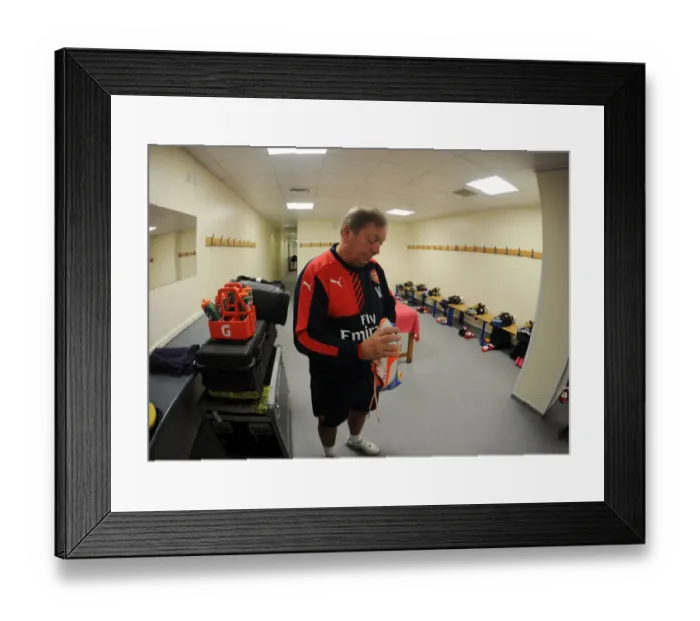 Framed Print : Vic Akers: Arsenal Kit Preparation Ahead of West Bromwich Albion Match (2015-16) Framed Print : Vic Akers: Arsenal Kit Preparation Ahead of West Bromwich Albion Match (2015-16)