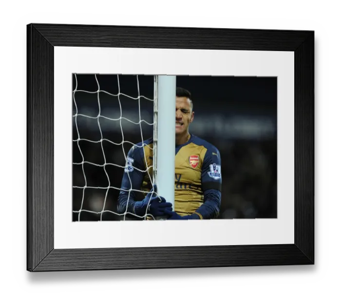 Framed Print : Alexis Sanchez in Action: Arsenal vs. West Bromwich Albion, Premier League 2015-16 Framed Print : Alexis Sanchez in Action: Arsenal vs. West Bromwich Albion, Premier League 2015-16