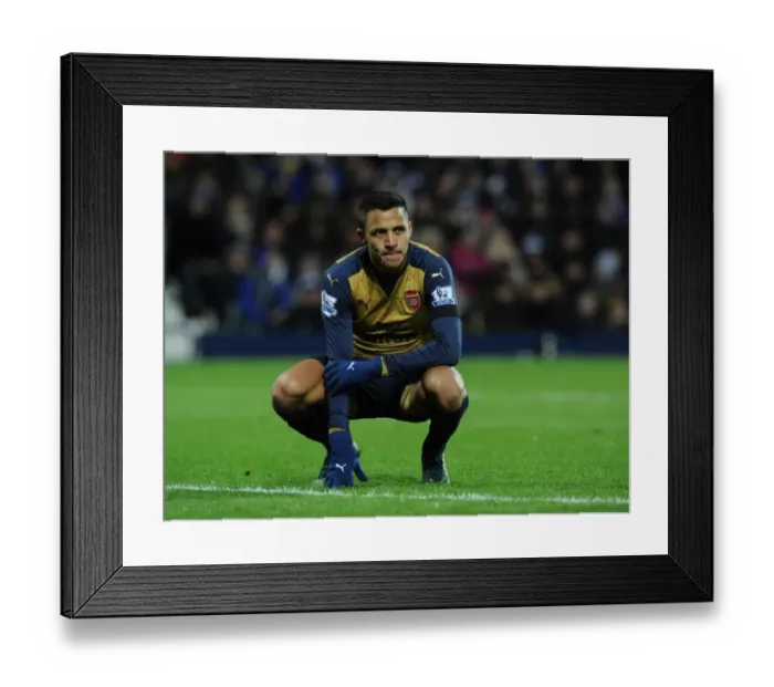 Framed Print : Alexis Sanchez in Action: Arsenal vs West Bromwich Albion, Premier League 2015-16