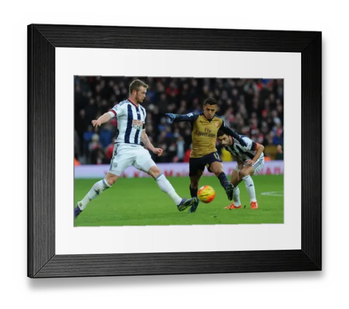 Framed Print : Clash of Titans: Alexis Sanchez vs. Chris Brunt in Premier League Showdown Framed Print : Clash of Titans: Alexis Sanchez vs. Chris Brunt in Premier League Showdown