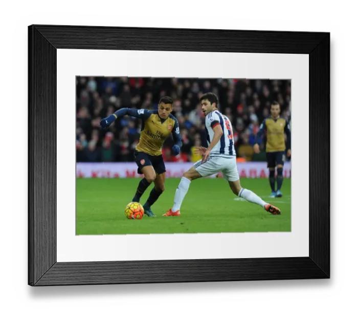 Framed Print : Clash at The Hawthorns: Alexis Sanchez vs Claudio Yacob
