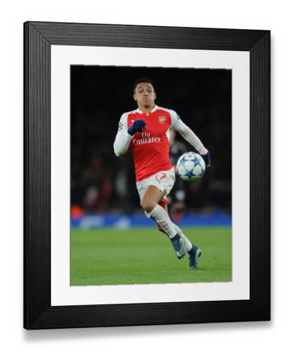Framed Print : Alexis Sanchez in Action: Arsenal vs Dinamo Zagreb, 2015-16 UEFA Champions League