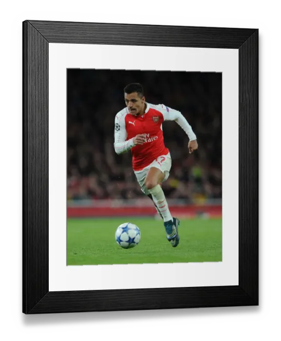 Framed Print : Alexis Sanchez in Action: Arsenal vs Dinamo Zagreb, 2015-16 UEFA Champions League Framed Print : Alexis Sanchez in Action: Arsenal vs Dinamo Zagreb, 2015-16 UEFA Champions League