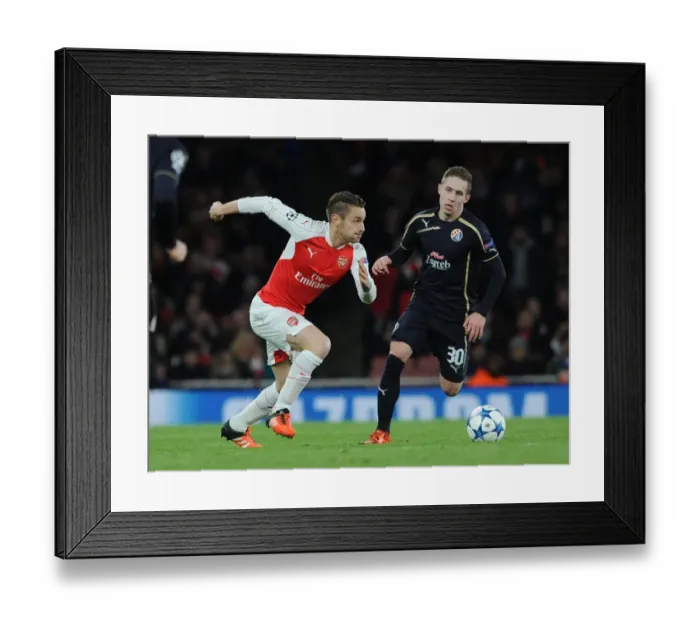 Framed Print : Arsenal vs Dinamo Zagreb: Debuchy vs Rog Clash in 2015-16 UEFA Champions League Framed Print : Arsenal vs Dinamo Zagreb: Debuchy vs Rog Clash in 2015-16 UEFA Champions League