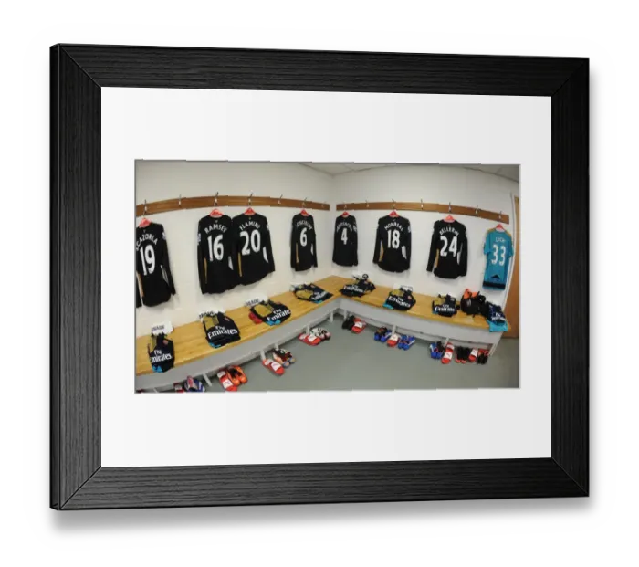 Framed Print : Arsenal's Pre-Match Ritual: Norwich City vs Arsenal, Premier League 2015-16 - The Calm Before the Storm Framed Print : Arsenal's Pre-Match Ritual: Norwich City vs Arsenal, Premier League 2015-16 - The Calm Before the Storm