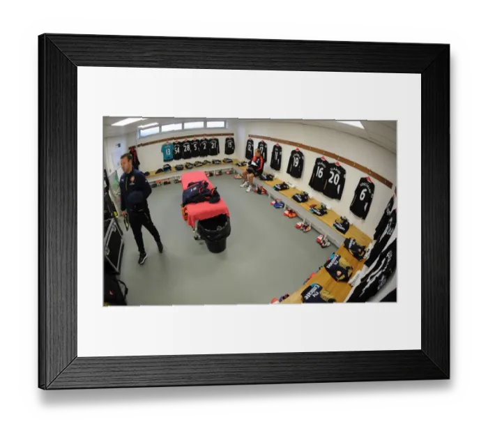 Framed Print : Arsenal Kit Men Ready the Turf: Norwich City vs. Arsenal (2015-16 Premier League)